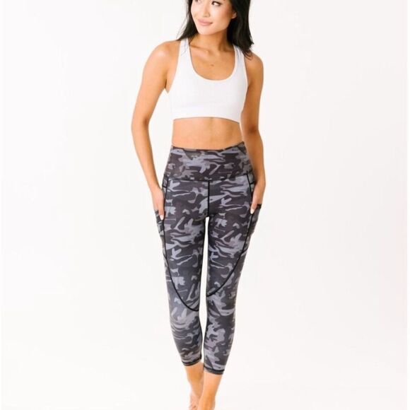 ZYIA Light n Tight Crop Leggings - Picture 6 of 9